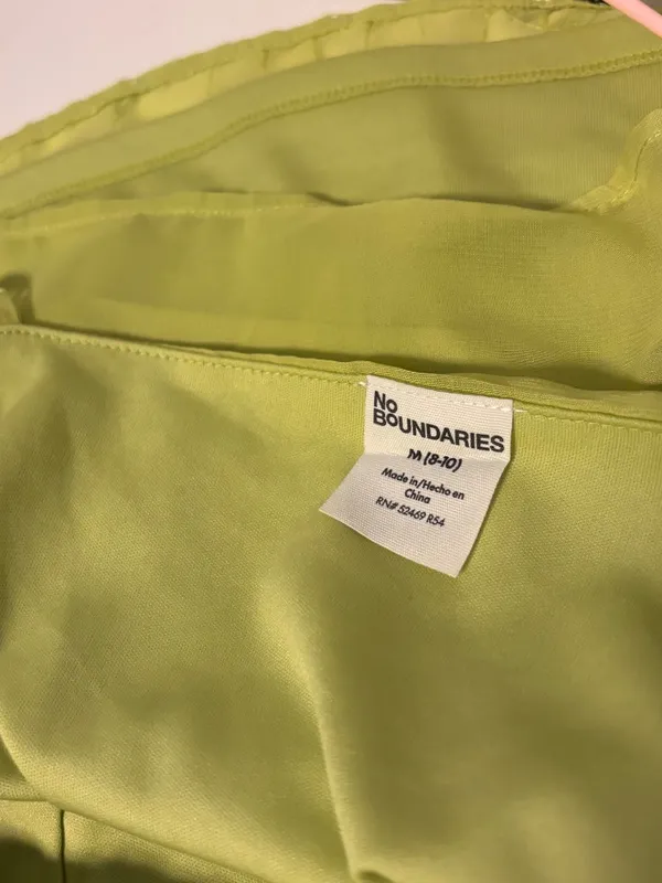 No Boundaries Sequin Beaded Embellished Cami Tank Top Light Green Womens Size M - Image 4