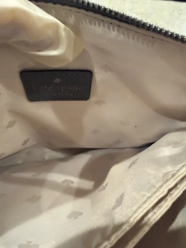 Kate Spade Grey Crossbody Mulberry Street Madelyne Grey Leather Bag EUC - Image 7