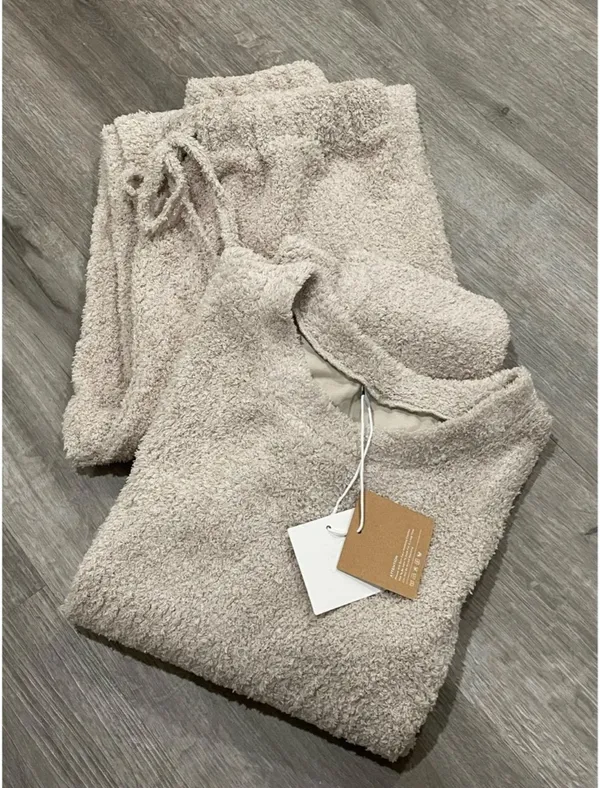 Fuzzy fleece 2pc Matching lounge set Size M - Image 2