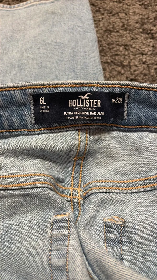 Hollister Jeans - Image 3