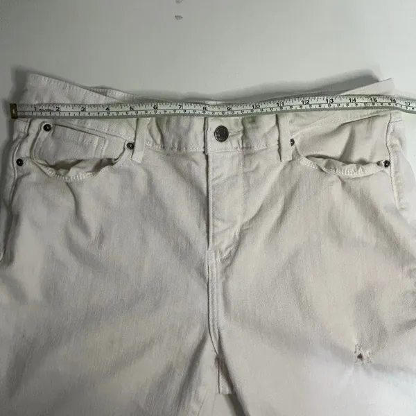 Levi Strauss Signature Gold White Bermuda Shorts Size 14 Stretch - Image 7