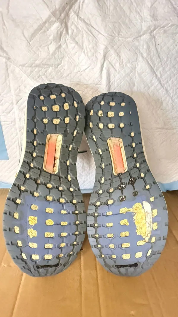 Adidas Ultraboost 19 Women's Size 10.5 Running Shoes - Image 6