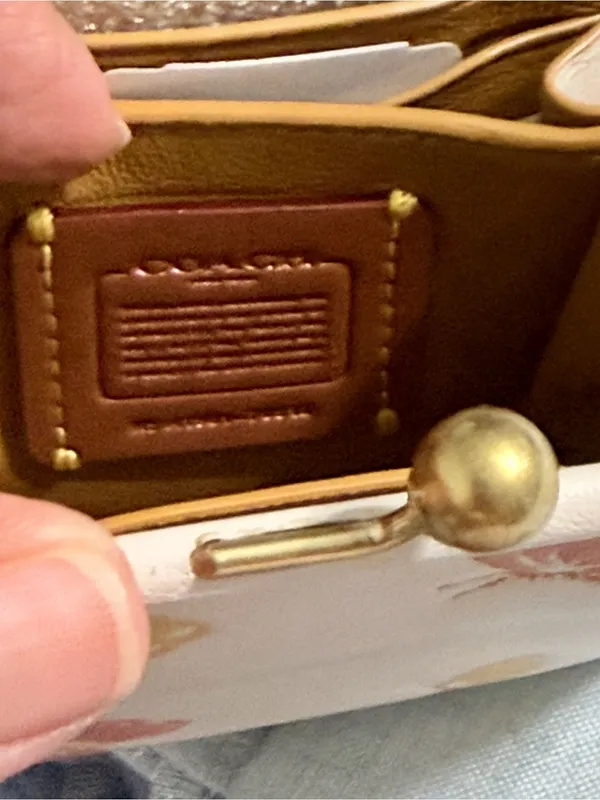 COACH 70512 Kisslock Coin Purse With Butterfly Print In Chalk/brass - Image 10