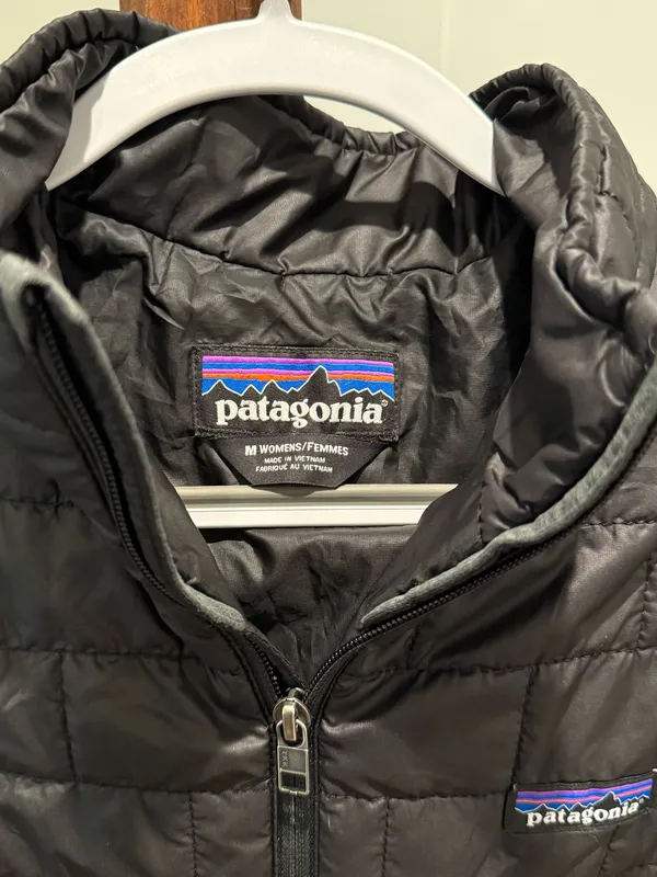 Women’s Patagonia Jacket Full-Zip - Image 4