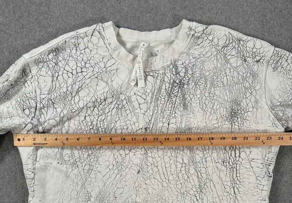 Lululemon Perfectly Oversized Crew Sweatshirt Women's 8 White/Gray Pattern - Image 6