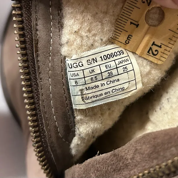 UGG SN 1006039 brown suede sheepskin-lined winter boots women size 8 - Image 10