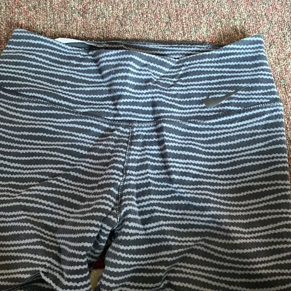 Nike dri fit leggings M‎ - Image 5