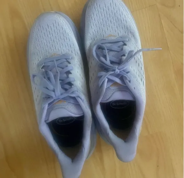 Hoka One One Clifton 8 Baby Lavender Smoke Green Road-Running Sneakers Size 8 SOLD - Image 3