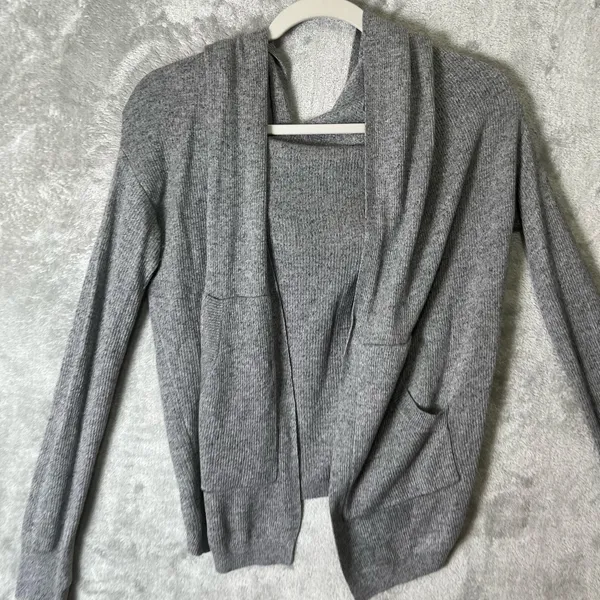 Lululemon Cabin Yogi Reversible Wrap Heathered Medium Grey Small Tencel Cashmere - Image 2