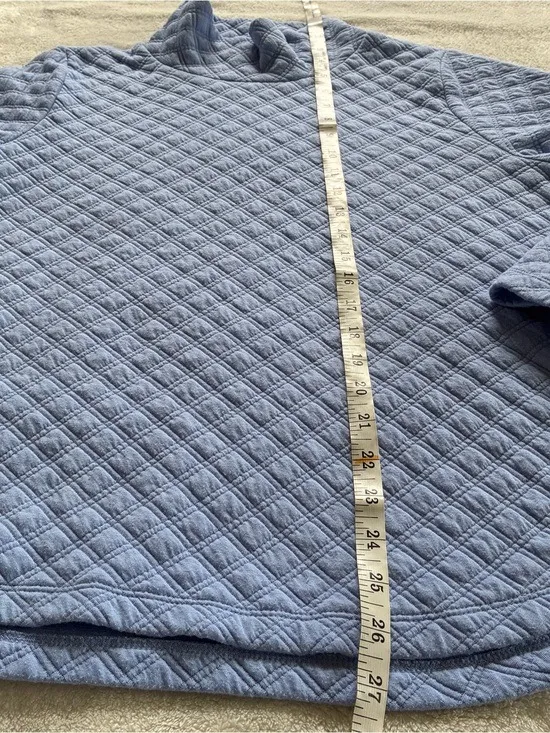 J. Crew Light Blue Quilted Turtleneck Pullover size M - Image 8