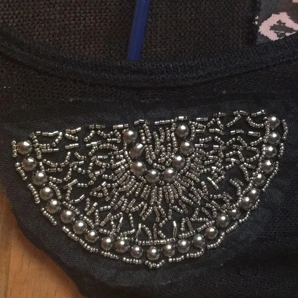 🔵Daytrip Buckle Embellished Black And coral Top! - Image 4