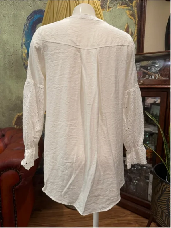 White Eyelet Puff Sleeve Pintuck Blouse Button Front High Low Tunic Boho Cottage - Image 6