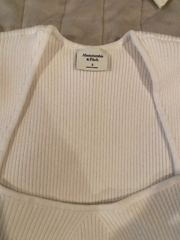 Abercrombie White Knit Sweater - Image 4