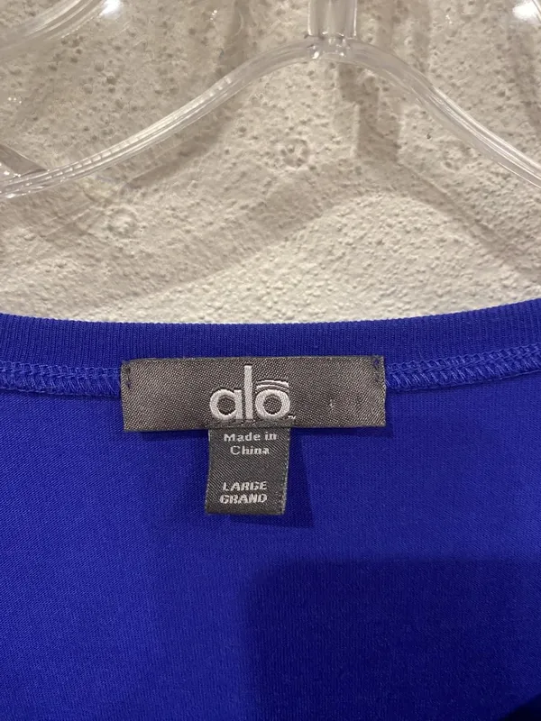 Alo Yoga Shirt Womens Large Blue Long Sleeve Scoop Neck Lightweight Athletic - Image 3