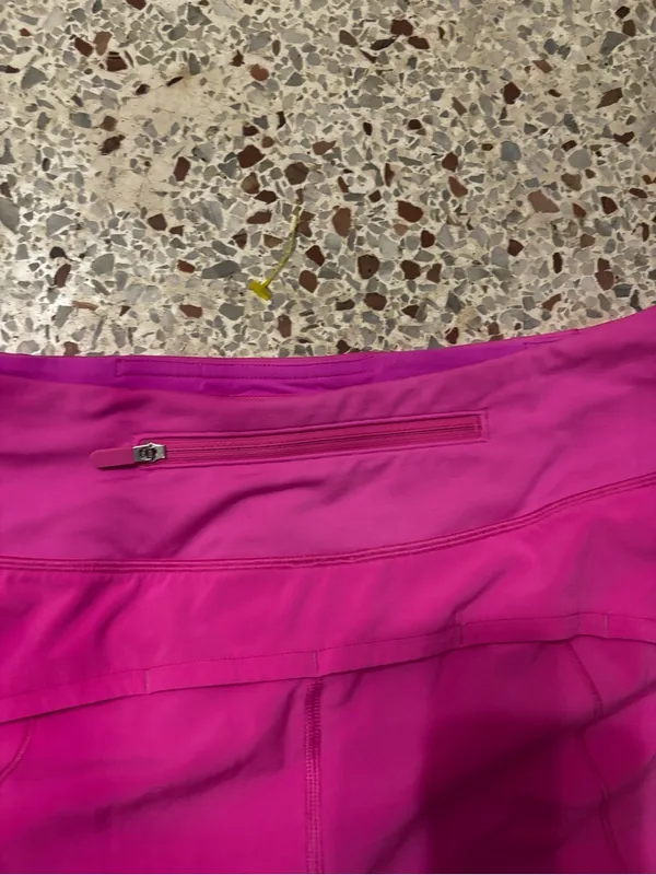 Lululemon Speed Up Low-Rise Short 2.5" sizes 4 - Image 8