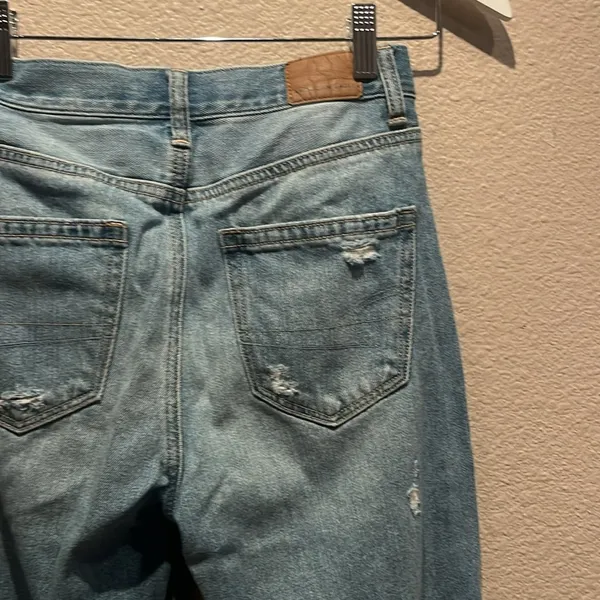 American Eagle Woman’s Mom Jeans Size 00 Short Distressed - Image 10