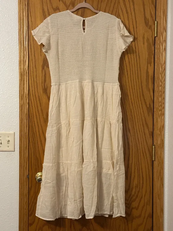 Perch by Blu Pepper Women's Cream Smocked Tiered Midi Dress - NWOT - Size 2x - Image 4
