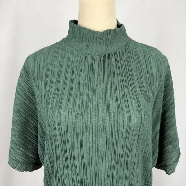 Zara Plissé Mock Neck Top‎ Womens Medium Short Sleeve Dolman Forest Green - Image 2