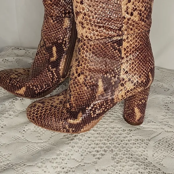 INC International Concepts Tyliee Embossed Snakeskin Over Thigh High Boots 5.5 - Image 2
