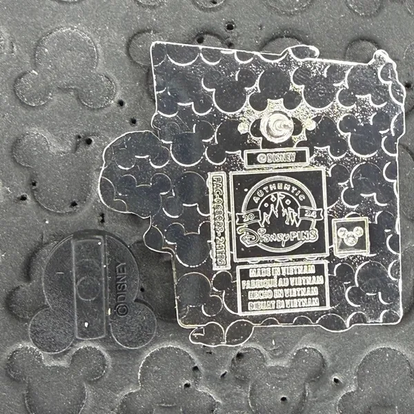 Disney parks play in the park blind bag Donald Duck snack cart trading pin - Image 2