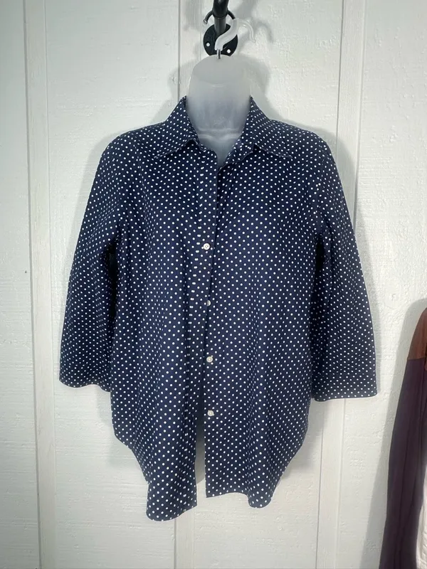Lauren Ralph Lauren Blue and White Polka Dot Top Size Large EUC - Image 4