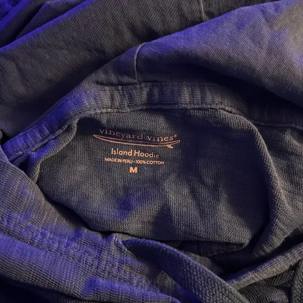 Vineyard Vines Island Hoodie Shirt - Image 3