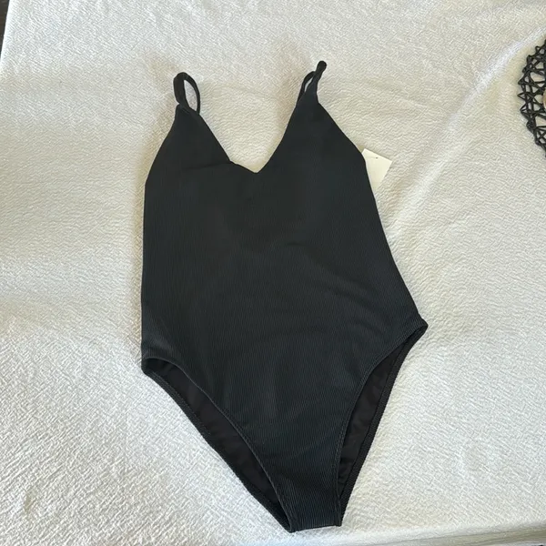 Beach Riot Reese Rib One-Piece Swimsuit, Large, Black, $148 - Image 4
