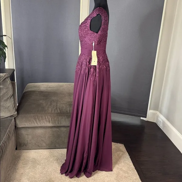 Women’s Chiffon & Lace Appliqué Full Length V-Neck Formal Dress Zip Back Size 6 - Image 5
