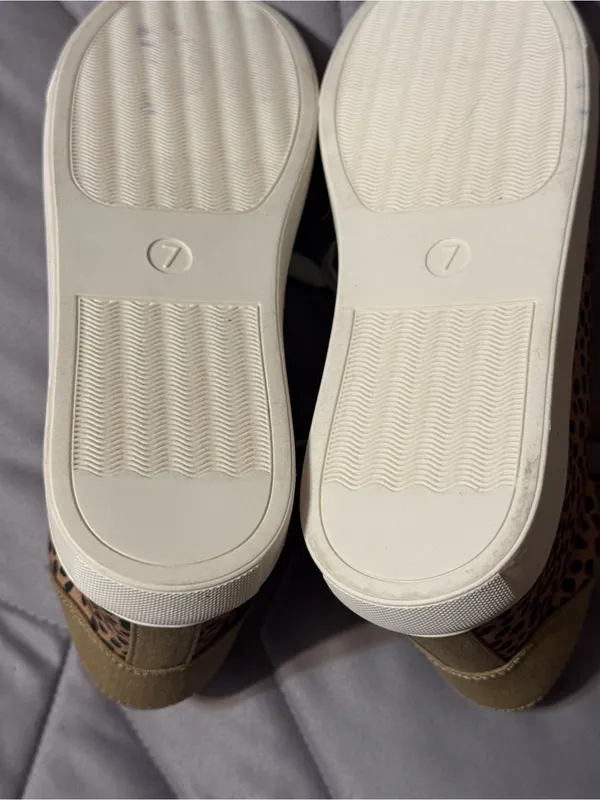American Eagle Faryl Robin Animal Print High Top Sneakers Size 7 NWT - Image 12