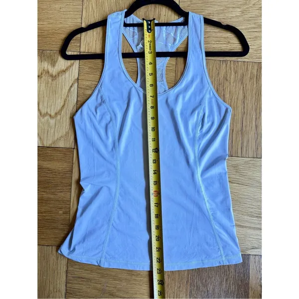 Lululemon Goal Crusher Tank w/ Patterned Mesh Back, Size 4, White, VGUC - Image 9