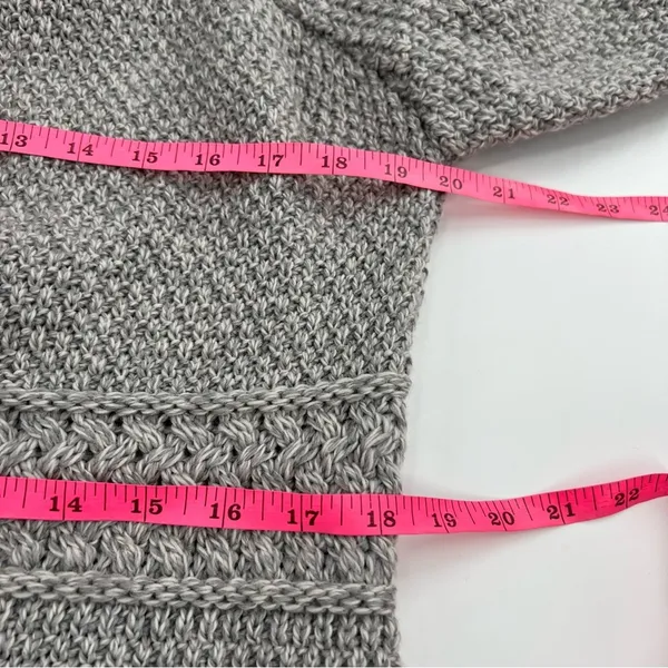 Aran crafts merino wool Long Button‎ Cable gray sz M Size M - Image 4