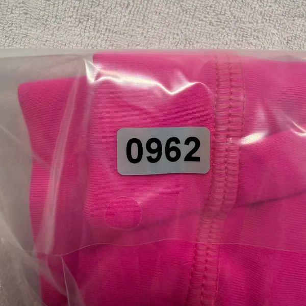 Lululemon Energy Sports Bra Women’s Size 6 Pink Strappy Medium Support Padded - Image 8