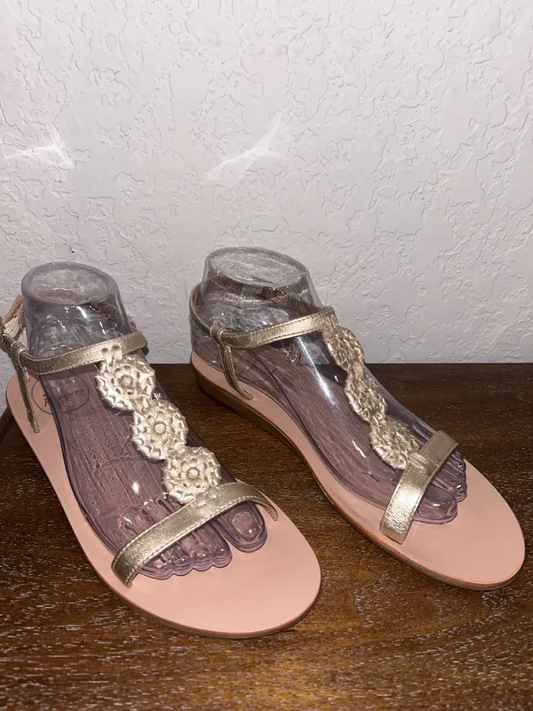 Jack Rogers Daphne T-Strap Buckle Leather Micro Mini Wedge Sandal Shoes Size 8.5 - Image 2