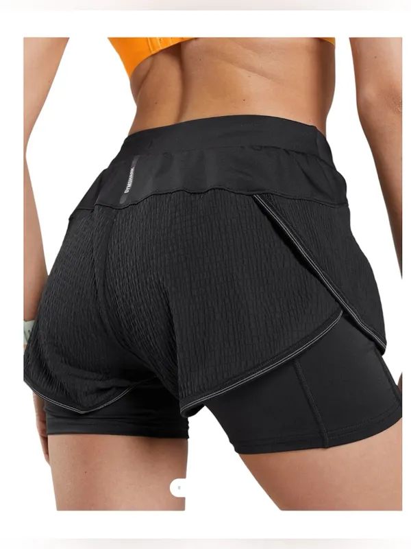 Gymshark Speed 2 In 1 Shorts size Small - Image 2