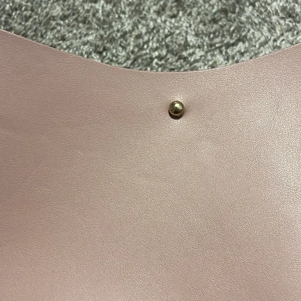 Samara Medium Shoulder Vegan Leather Bag in Peony‎ - Image 8
