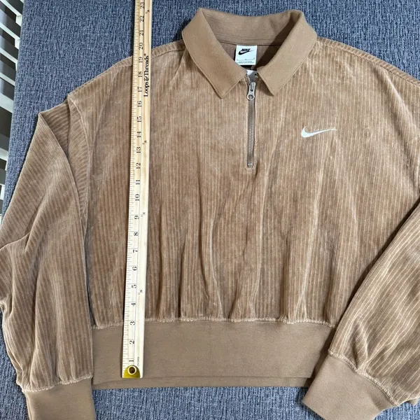 Nike Woman’s Rib Velour Quarter Zip Crop Pullover - Image 16