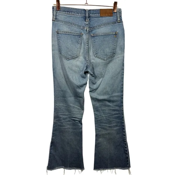 Madewell Women’s Flea Market Flare Cropped Raw Hem Jeans Size 27 Denim‎ Casual - Image 2