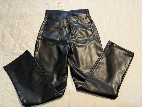 Abercrombie  - Image 6