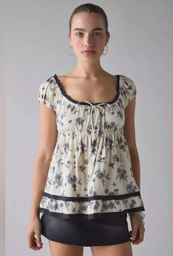 Urban Outfitters Kimchi Blue Calla Lily Lace-Trim Babydoll Tunic Top - Image 2