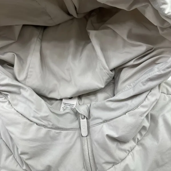 Lululemon - Image 9
