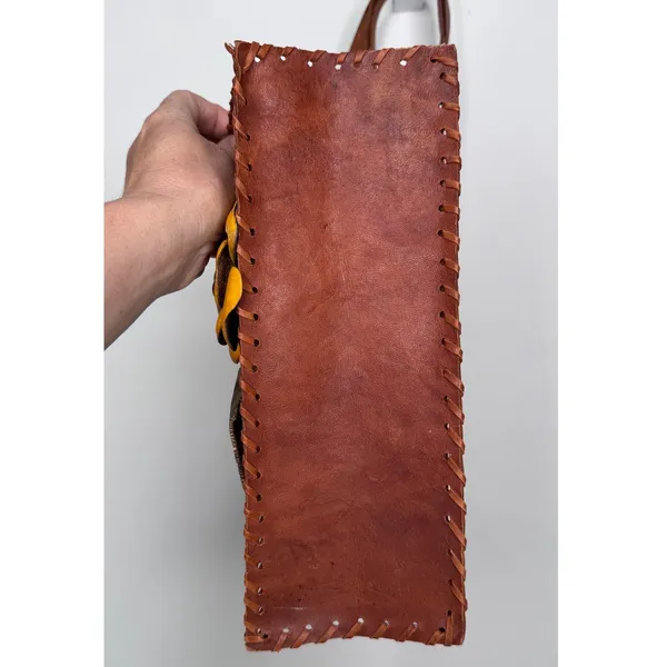 1970s Brown Tooled Leather Sculpted 3D Flower Boho Artisan Shoulder Bag - Image 12
