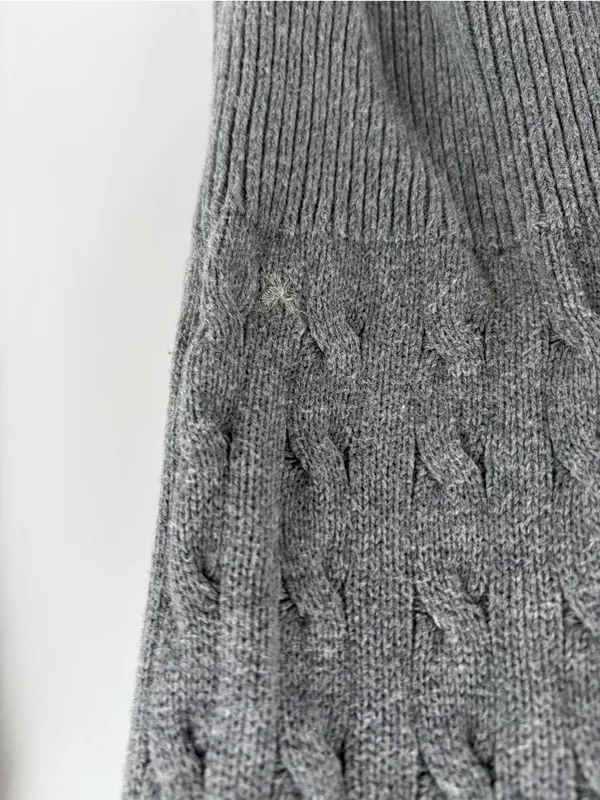 American Eagle y2k 90s 2000s grey long sleeve cable knit sweater size small - Image 5