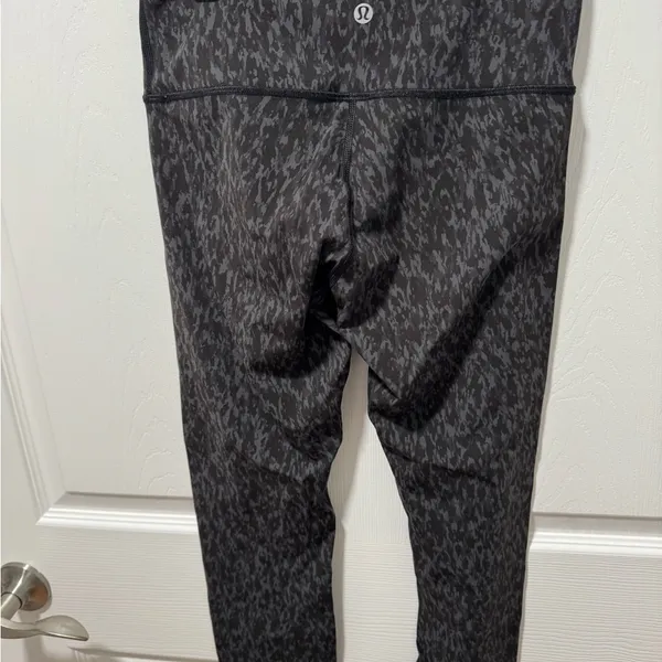 Lululemon Black Patterned Leggings - Image 2