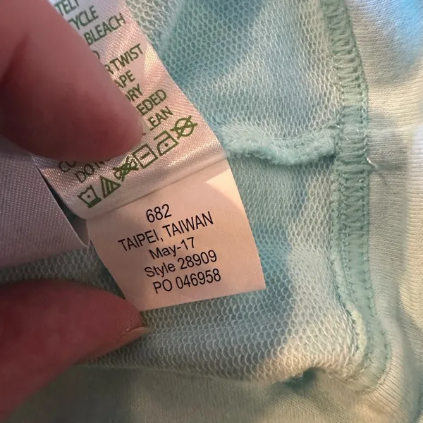 Lilly Pulitzer popover 1/2 Zip Cut Out Sleeves Size medium - Image 9