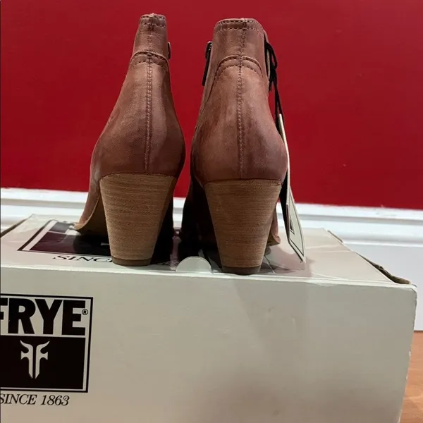 NWT Frye Women's Dusty‎ Rose Reina Bootie Bufny Ankle Bootie size 7M - Image 3