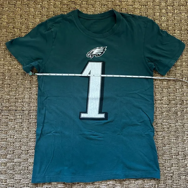Nike Eagles Jalen Hurts T-shirt Small - Image 6