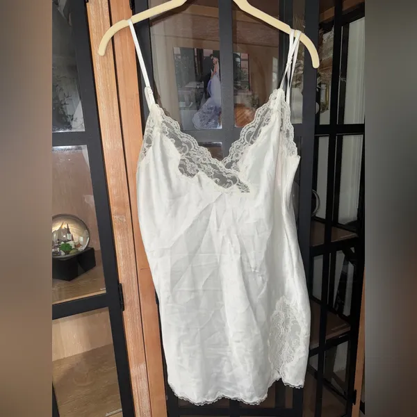 Vintage 2003 Victoria’s Secret slip nightgown dress satin silky lace vneck mini - Image 5