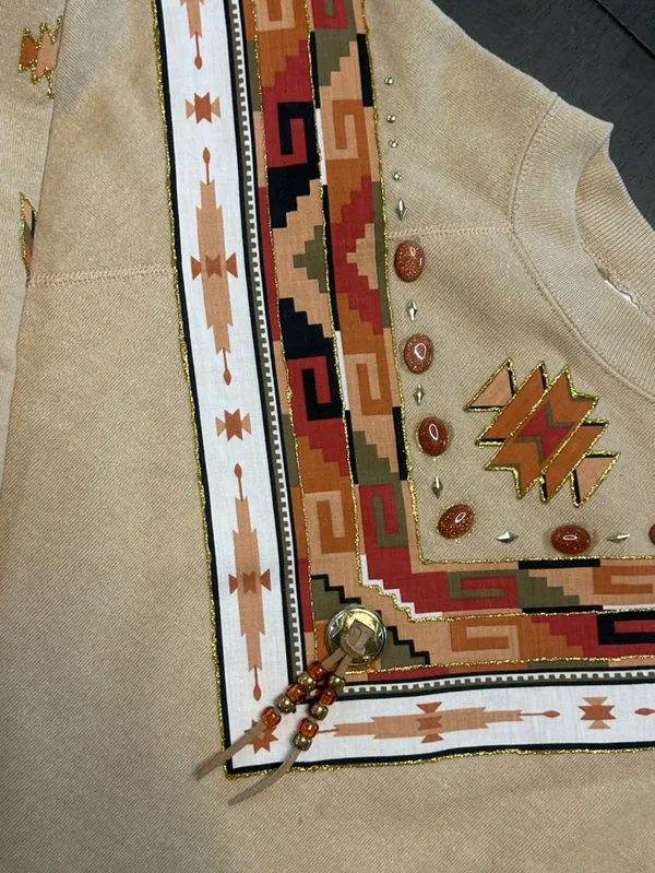 VTG Hanes Made in USA Southwestern Hand Painted Crewneck Sweatshirt Large tassel - Image 4