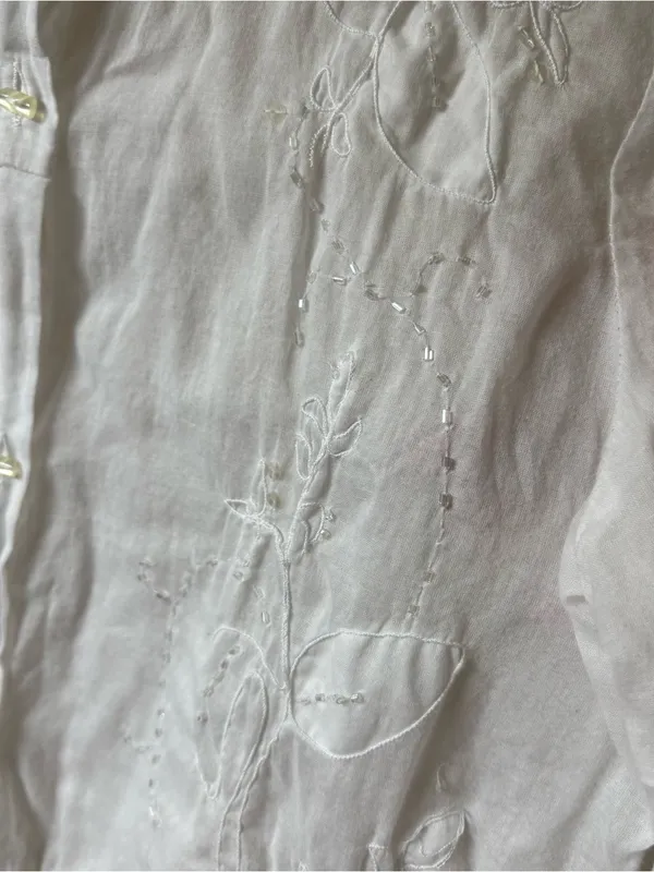 Vintage White Embroidered and Beaded Button-Down Shirt - Image 3