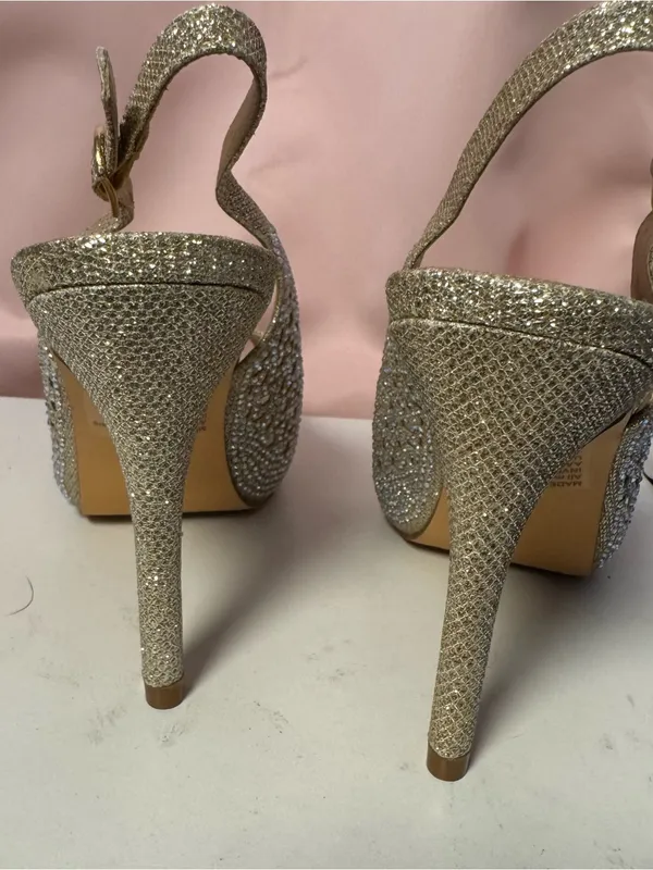 Dream Paris Stuart Weitzman Gold Glitter Open-Toe Slingback Heels - Image 4